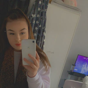 Meet your Posher, Ebony